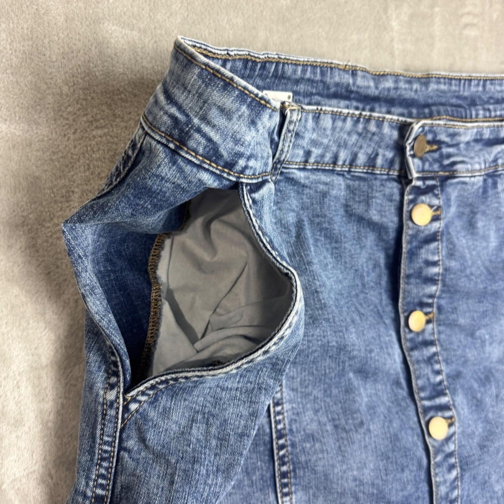 Esteez Womens Size 18 Blue Denim Button Front A-Line Skirt Medium Wash EX802181 - Picture 3 of 7